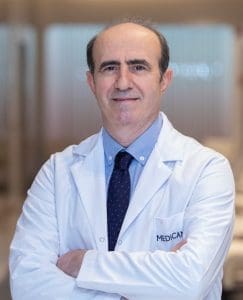 Лiкар Ahmet Göçmen